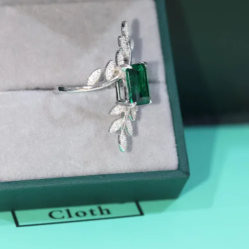 Vista 3 de MayaRuth Anillo cruzado único de plata de ley 925 con piedras preciosas de esmeralda creadas y simuladas, hoja de plumas de cóctel, vintage, largo