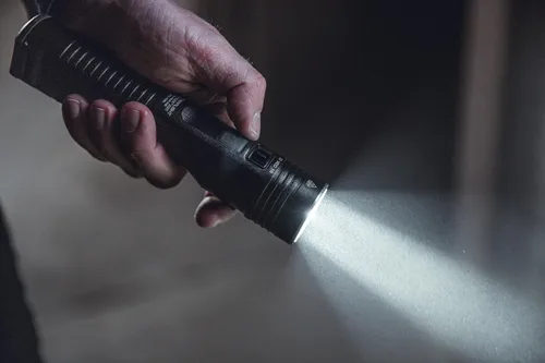 Vista 3 de Streamlight 78131 Stinger 2020 Linterna profesional recargable de 2000 lúmenes con 120 V CA/12 V CC 1 cargador de soporte, azul