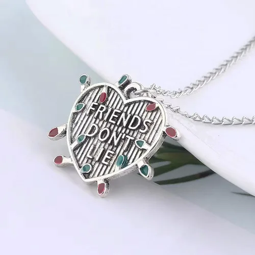 Vista 3 de KEGUMINGX Strange Necklace Things Necklace Charms Necklace Jewelry Halloween Cosplay Merchandise for Teen Girls Boys Christmas Birthday Gift