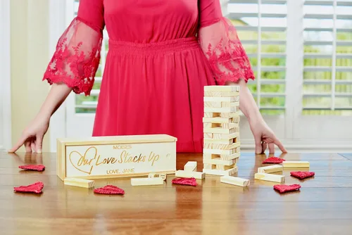Vista 2 de Personalization Universe Our Love Juego de Torre Jumbling personalizada con estuche de madera