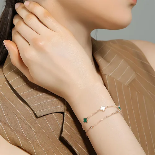 Vista 4 de Hothink Pulseras para mujer, pulsera de trébol de moda, pulsera de oro rosa, pulsera de trébol de la suerte, negro, rojo, verde, blanco, pulsera