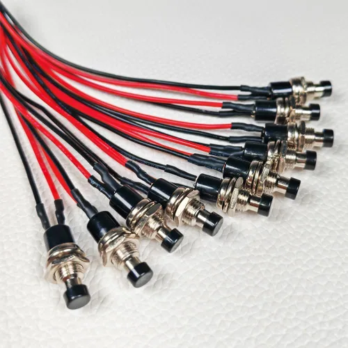 Vista 2 de Gebildet 10 piezas de botón de presión momentáneo mini precableado negro 3V-6V-12V-24V-230V/1A, SPST normalmente abierto ON/Off, botón redondo de 2