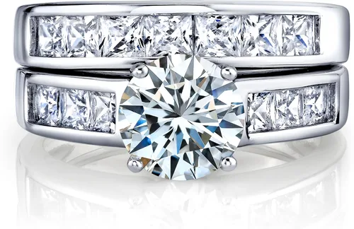 Vista 2 de Set de anillos de compromiso de plata esterlina con ronda y corte princesa de circonia cúbica