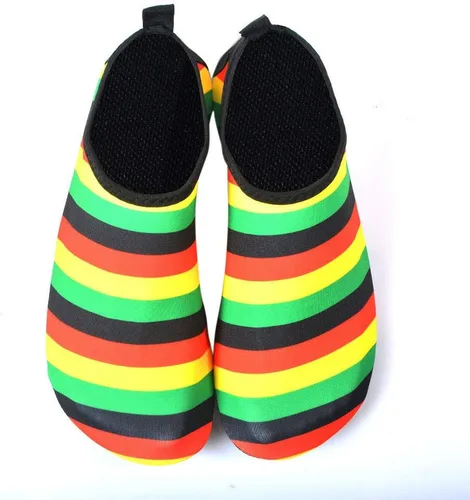 Vista 3 de Zapatos de agua para mujeres y hombres de secado rápido, zapatos de playa para surf al aire libre, yoga, ejercicio, bandera de Jamaica, Caribe