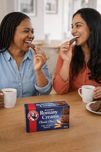 Vista 3 de Bakers Romany Creams Galletas de chocolate 200g (7 onzas) Galletas crujientes de chocolate de coco Bocadillo sudafricano 1 paquete Halal