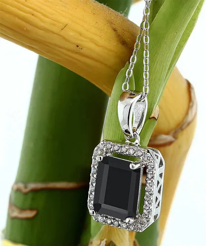 Vista 4 de Gem Stone King Collar con colgante de plata de ley 925 de 0.354 x 0.276 in con piedra preciosa de corte esmeralda y moissanita blanca para mujer