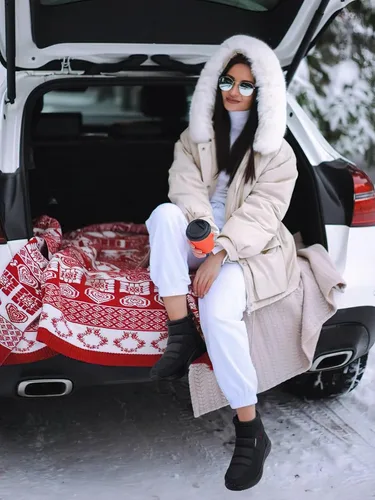 Vista 6 de TEMOFON Botas de nieve de invierno para mujer botas anchas con forro de piel cálida con forro de piel negra, cómodas botas planas para caminar al