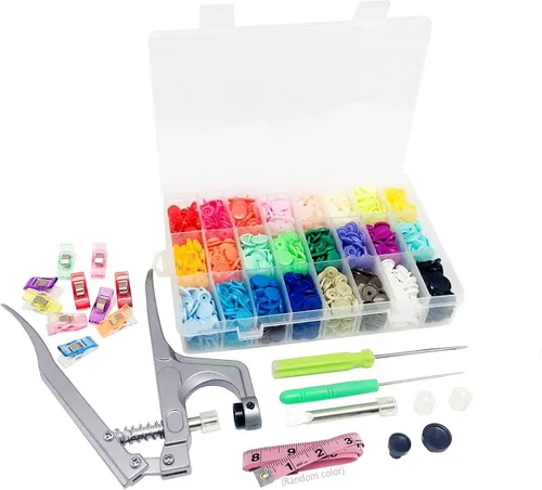 Vista 5 de FQTANJU Juego de alicates a presión, 1440 botones de plástico T5 con 10 clips de costura y 1 cinta métrica para coser, kit de cierres a presión