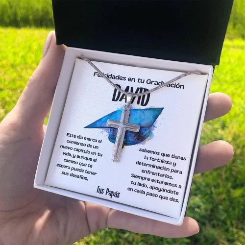 Vista 9 de Un regalo simbólico de éxito y protección para celebrar su graduación - Collar con Cruz