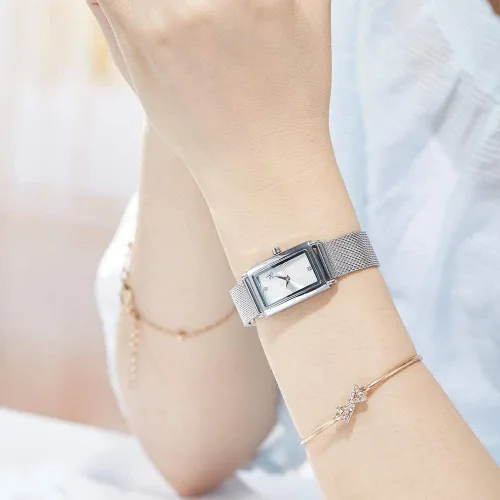 Vista 4 de SHENGKE Reloj rectangular de cuarzo para mujer, con correa de malla milanesa de acero inoxidable, para negocios, casual, clase, Reloj de cuarzo