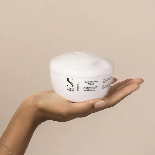 Vista 5 de Alfaparf Milano Semi Di Lino Diamond Illuminating Hair Mask - Acondicionador profundo seguro para el color para cabello teñido – Añade brillo