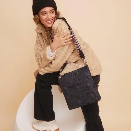 Vista 6 de Sakroots Lucia Gen Crossbody