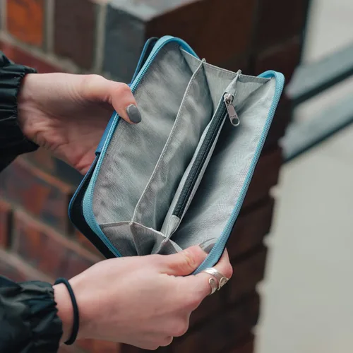 Vista 31 de Sherpani Tulum, cartera grande de nailon con cremallera alrededor, cartera con tarjetero organizador para mujer