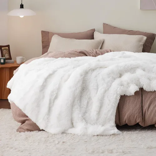 Vista 37 de Bedsure GentleSoft Manta de Tiro de Piel Sintética Esponjosa y Suave para Sofá, Forro Polar Sherpa Suave Regalos Acogedores para Mujeres, Manta