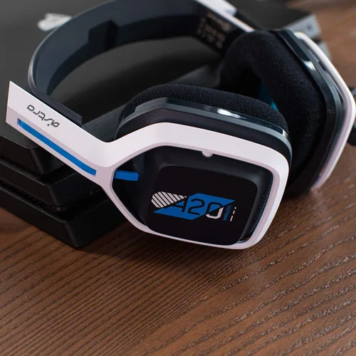 Vista 9 de ASTRO Gaming A20 Wireless Headset Gen 2 for PlayStation 5 and 4 PC Mac - WhiteBlue