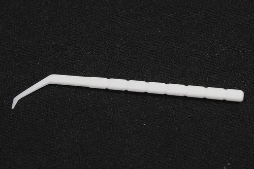 Vista 2 de Palillo de dientes de plástico con ángulo para el cuidado oral, palillo de dientes con ángulo de 180 unidades (paquete de 1)