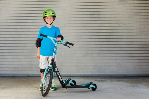 Vista 2 de Razor DeltaWing Scooter Negro/Verde menta, Talla única