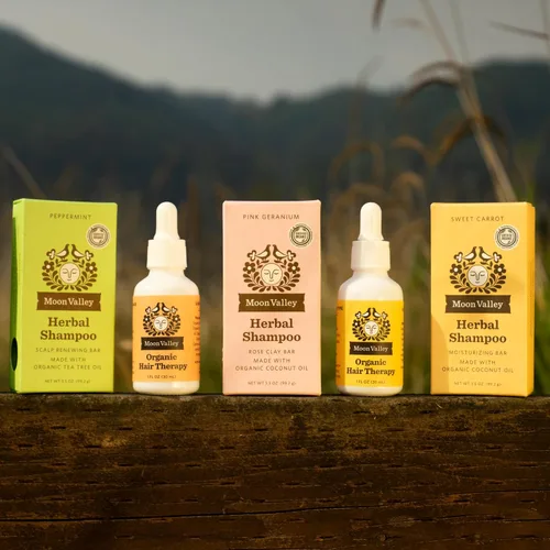 Vista 6 de Moon Valley Organics Barra de champú a base de hierbas, menta, zanahoria dulce, geranio rosa, paquete de 3