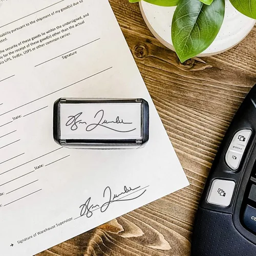 Vista 2 de Sello de firma personalizado con tinta extra Varios colores (negro)