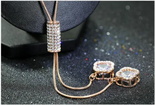 Vista 5 de Collar de cadena larga con colgante de borla de joyería de flores de cristal para mujer