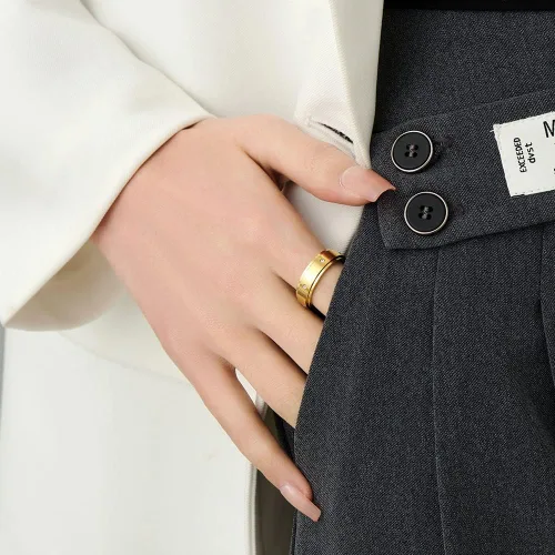 Vista 3 de MYNENEY Anillo para ansiedad con circonita cúbica para aliviar el estrés para mujeres, alianza de compromiso de boda para mujeres y hombres