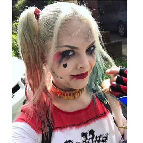 Vista 5 de 3 hojas de tatuajes temporales de sede del escuadrón suicida, calcomanía de tatuaje HQ perfecta para Halloween, cosplay, disfraces y accesorios