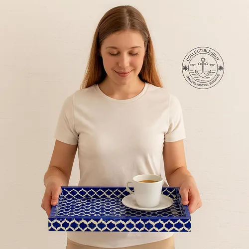 Vista 3 de Bandeja de servir hecha a mano con incrustaciones de hueso, bandeja de desayuno de damasco marroquí azul y blanco, bandeja rectangular de madera