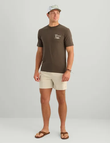 Vista 49 de HUK Mens Fishing Graphic Tee, Performance Short Sleeve, Quick-Dry Bass Bones - Búho nocturno