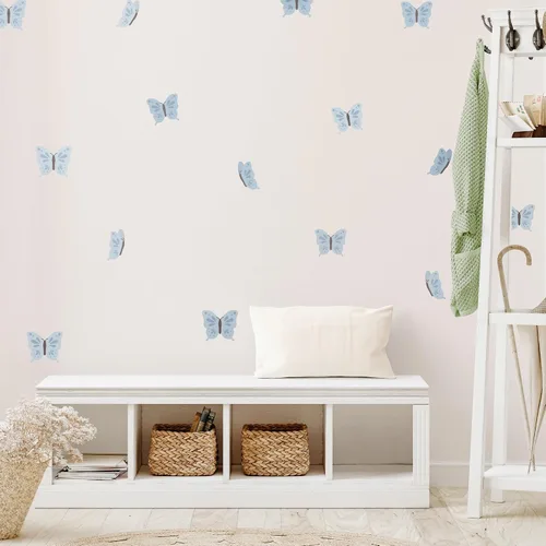 Vista 6 de Teddylabels - Mariposas azules - Pegatinas de pared fáciles de aplicar y extraíbles: transforma el dormitorio de tus niños pequeños con una