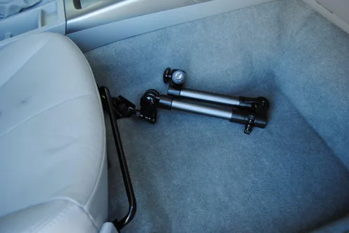 Vista 7 de Soporte Mobotron MS-526 para vehículos pesados, autos, van, suv, para iPad laptop