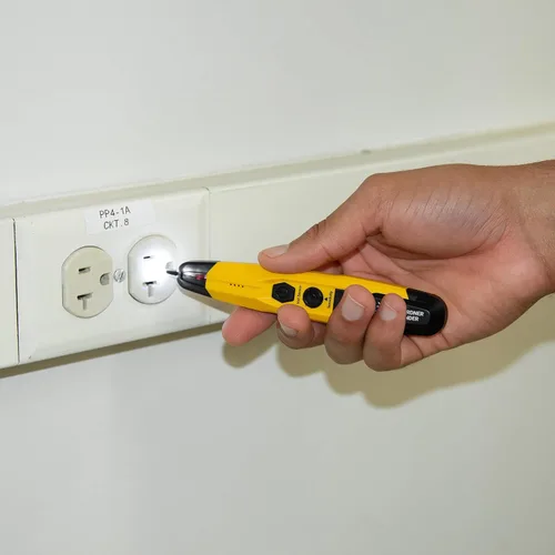 Vista 8 de Sperry Instruments VD6509 - Detector ajustable sin contacto con linterna, listado cETLus, 1, 5 almejas/probador de voltaje maestro, amarillo