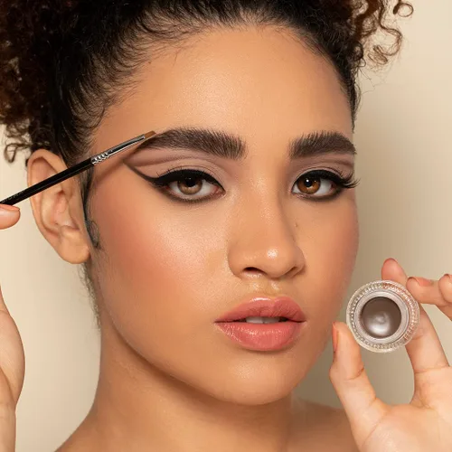 Vista 6 de Sigma Beauty Cepillo E06 Winged Liner™, pincel de maquillaje delineador