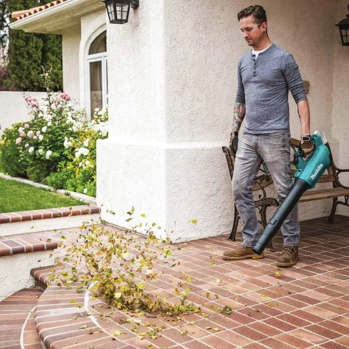 Vista 7 de Makita XBU03Z 18V LXT® Soplador inalámbrico sin escobillas de iones de litio, solo herramienta