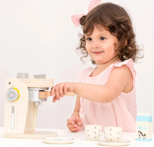 Vista 5 de New Classic Toys 10705 Cafetera, Multicolor (Blanco), 3 años a 9 años