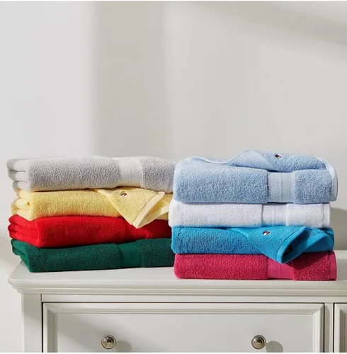 Vista 3 de Tommy Hilfiger Modern American - Toalla de baño de color sólido, 30 x 54 pulgadas, 100% algodón, 574 GSM (Sunshine)