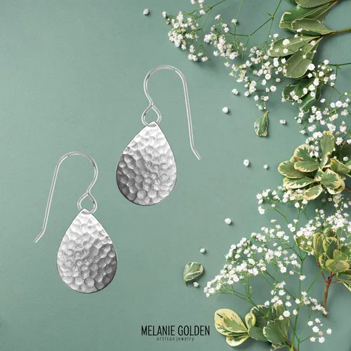 Vista 2 de Aretes colgantes grandes con disco circular martillado en plata, oro u oro rosa