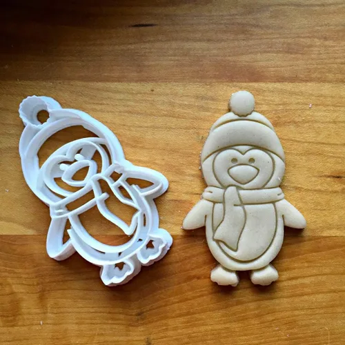 Vista 3 de Sweet Prints Inc - Cortador de galletas de pingüino con sombrero, apto para lavavajillas