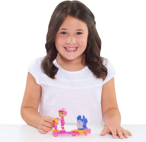 Vista 3 de Just Play Vampirina and Scooter - Poppy Dolls