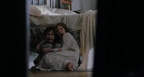 Vista 3 de The Others (The Criterion Collection) 4K UHD