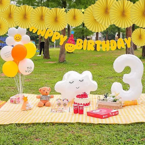 Vista 3 de HQZ Juego de 12 abanicos de papel para colgar en fiestas amarillas, juego de 12 abanicos de papel para colgar abanicos de papel, manualidades