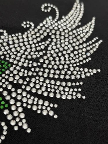 Vista 5 de Diseño de diamantes de imitación termoadhesivos con diseño de alas de ángel y rosas para transferencias de calor para camisas
