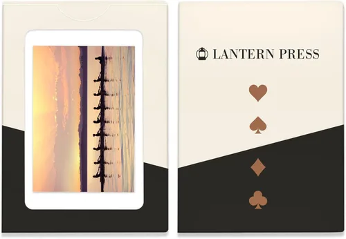 Vista 4 de Lantern Press Barco de remo del equipo al amanecer (52 cartas de juego, baraja de cartas de tamaño póquer con comodines)