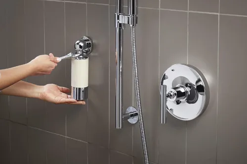Vista 13 de Kohler 30646-CP Sistema de filtración de agua de ducha acuífero, reduce el cloro y el olor, incluye reemplazo de filtro, cromo pulido