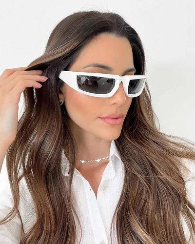 Vista 2 de GUVIVI Gafas de sol envolventes de moda para mujeres y hombres, gafas de sol rectangulares futuristas gruesas y gruesas