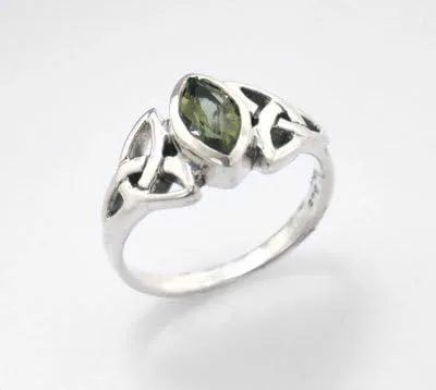 Vista 2 de Anillo de plata de ley con nudo celta y moldavita verde genuino (tallas 3,4,5,6,7,8,9,10,11,12,13,14,15)