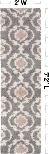 Vista 2 de Alfombra de área peluda para interior, cómoda, estilo entretejido marroquí, Polipropileno, Gris/Crema Shag Pile, Rectangular, Size 2' x 7'2