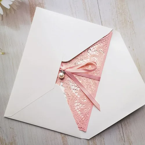 Vista 6 de 50 tarjetas de invitaciones de boda de encaje rosa con cintas y sobres para boda, despedida de soltera, compromiso, invitaciones de cumpleaños