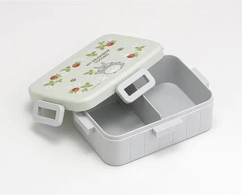 Vista 4 de Skater My Neighbor Totoro Bento - Lonchera (22 onzas), bonita lonchera con tapa de bloqueo segura de 4 puntos, diseño japonés auténtico, duradera