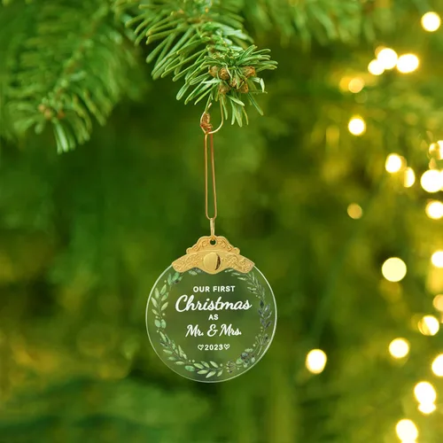 Vista 6 de Adorno de matrimonio de primera Navidad 2023, Just Married Mr and Mrs Sign Gifts Our First Christmas Ornament 2023 Regalos de despedida de soltera