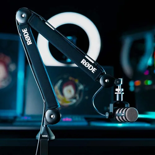 Vista 2 de Rode PSA1+ Pro Studio Boom Arm para podcasting y transmisión con cable XLR de grado profesional y paño de pulido StreamEye